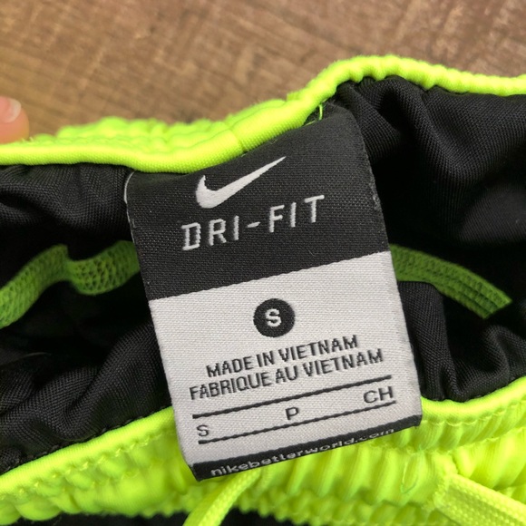 neon green nike dri-fit shorts - Picture 5 of 5